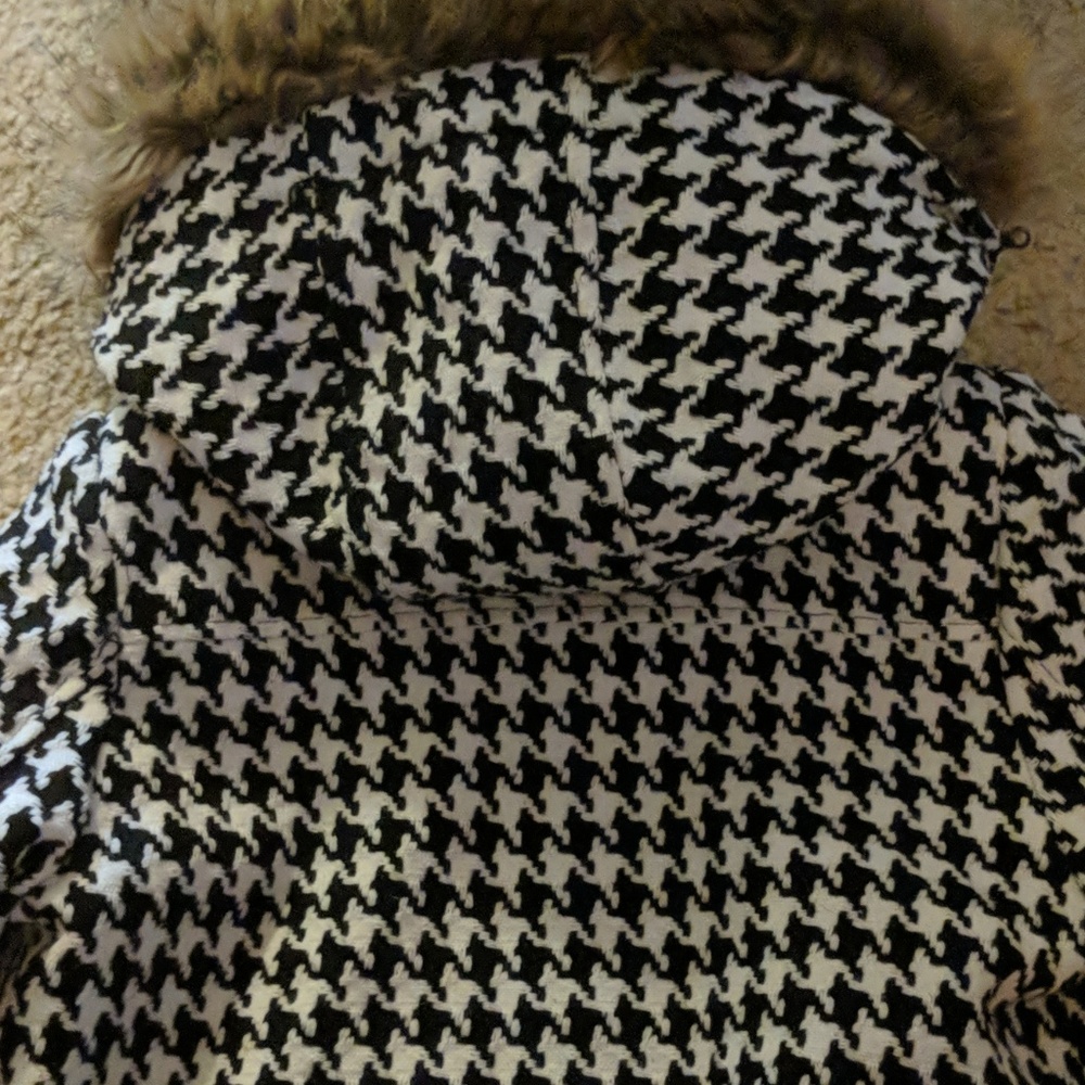 USED Girls Winter coat - Picture 5 of 5